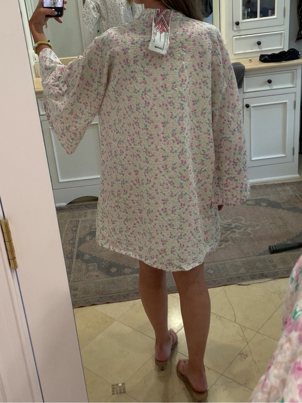 NWOT La Vie Style House floral bell sleeved mini dress - Picture 4 of 10
